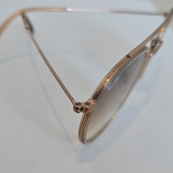 Ray-Ban Gold Round Sunglasses with Brown Case - Picture 3 of 3